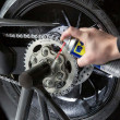 WD-40 MOTO CHAIN CLEANER ΣΠΡΕΙ ΚΑΘΑΡΙΣΜΟΥ ΑΛΥΣΙΔΑΣ 400ML