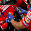 WD-40 SPECIALIST MOTORBIKE SILICONE SHINE ΓΥΑΛΙΣΤΙΚΟ ΣΙΛΙΚΟΝΗΣ 400ML