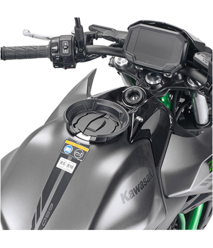 GIVI BF81 ΣΥΣΤΗΜΑ ΚΛΕΙΔΩΜΑΤΟΣ ΣΑΚΟΥ ΣΤΟ ΡΕΖΕΡΒΟΥΑΡ ΓΙΑ KAWASAKI Z 650 (20 > 23) 
