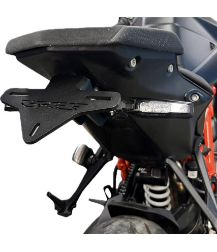 ΣΠΑΣΤΗ ΒΑΣΗ ΠΙΝΑΚΙΔΑΣ GREF INNOVATION ΓΙΑ KTM SUPER DUKE 1390 R (EVO) 2024+/ 990 DUKE 2024