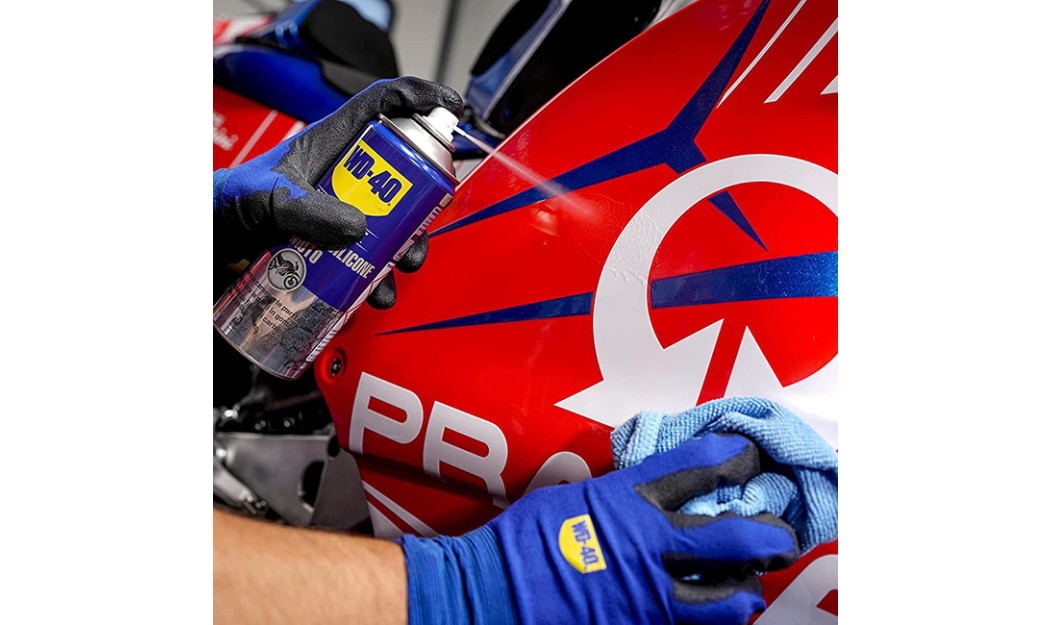 WD-40 SPECIALIST MOTORBIKE SILICONE SHINE ΓΥΑΛΙΣΤΙΚΟ ΣΙΛΙΚΟΝΗΣ 400ML
