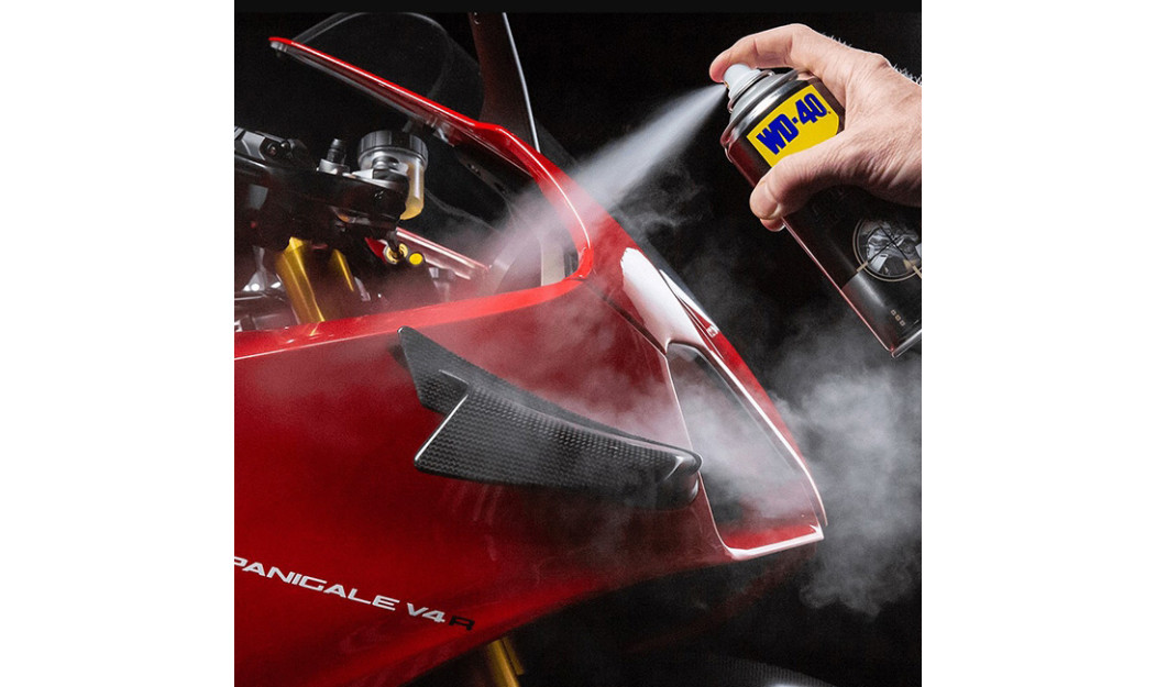 WD-40 SPECIALIST MOTORBIKE SILICONE SHINE ΓΥΑΛΙΣΤΙΚΟ ΣΙΛΙΚΟΝΗΣ 400ML