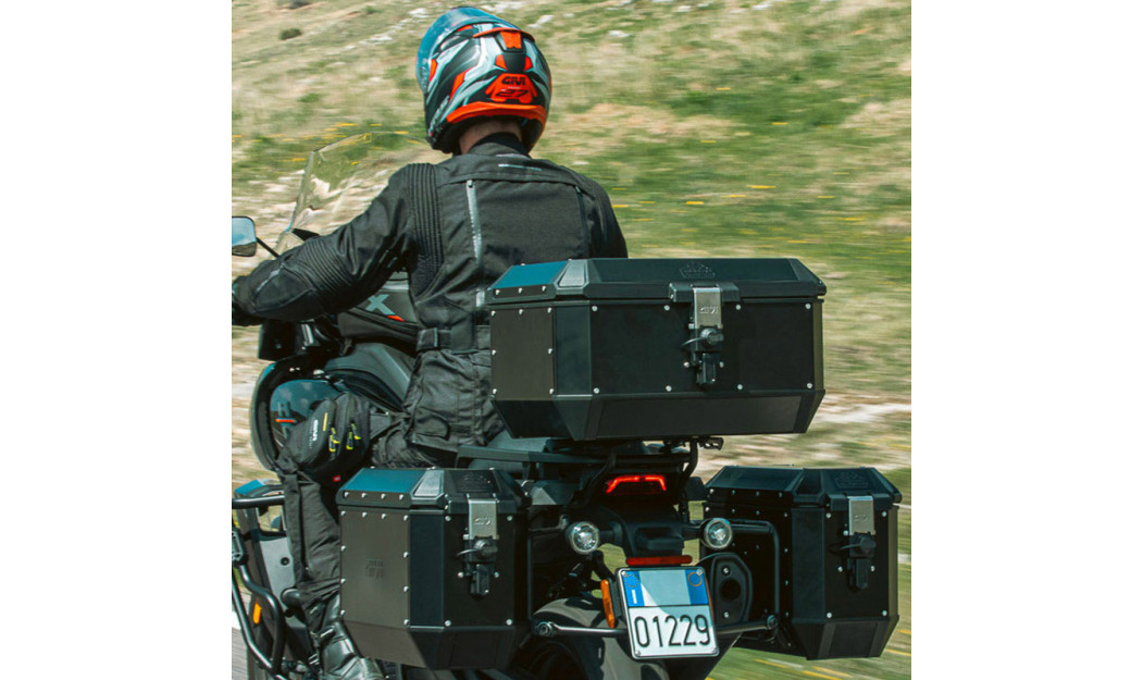 ΒΑΛΙΤΣΑ ΑΛΟΥΜΙΝΙΟΥ GIVI ALASKA TREKKER 56L ΜΑΥΡΗ