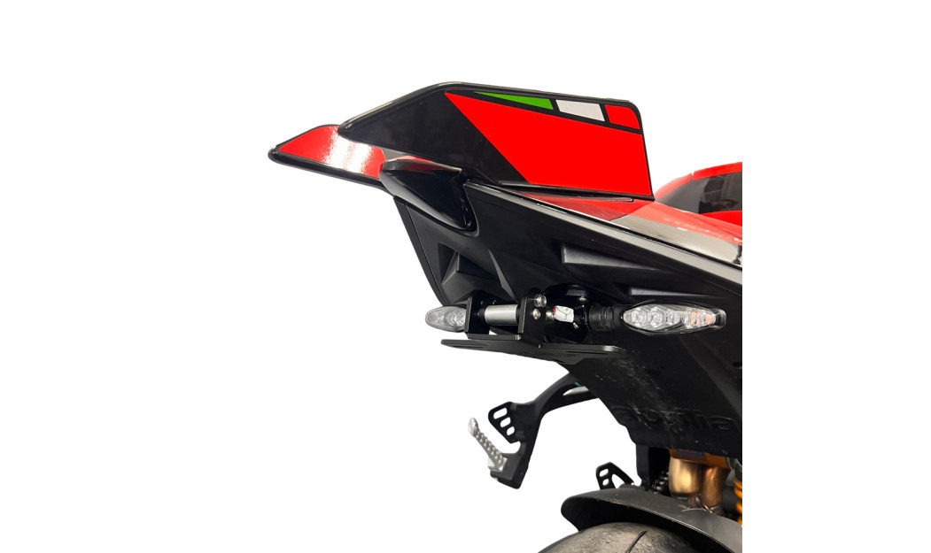 GREF INNOVATION ΣΠΑΣΤΗ ΒΑΣΗ ΠΙΝΑΚΙΔΑΣ ΓΙΑ APRILIA TUONO V4 1100 2025+ / RSV4 1100 2025+