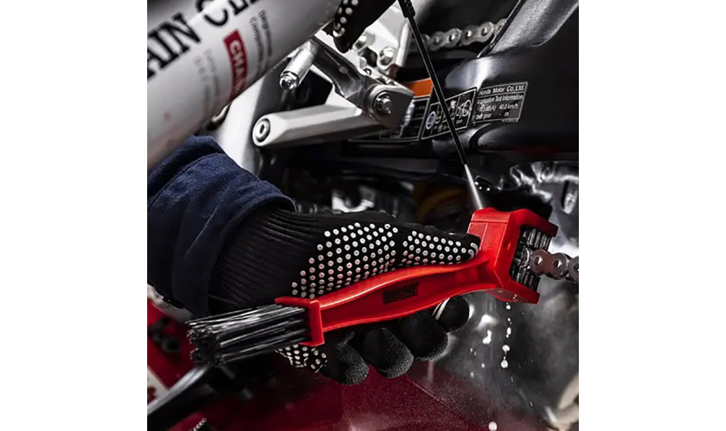 IPONE ROAD CHAIN CARE ΣΕΤ ΚΑΘΑΡΙΣΜΟΥ ΑΛΥΣΙΔΑΣ 750ML