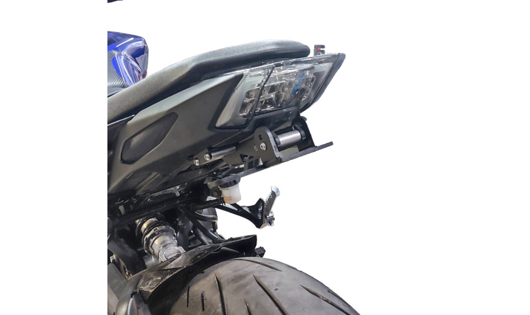 ΣΠΑΣΤΗ ΒΑΣΗ ΠΙΝΑΚΙΔΑΣ GREF INNOVATION ΓΙΑ YAMAHA MT09 \'17-\'20 P/T006