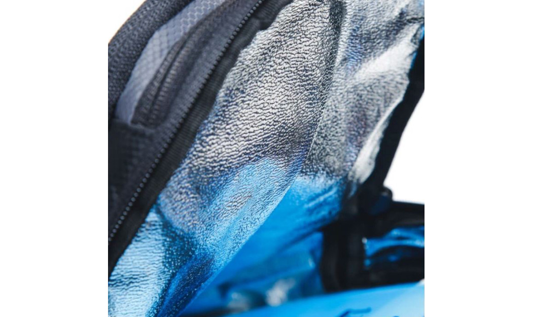 DAINESE ALLIGATOR ΣΑΚΙΔΙΟ ΠΛΑΤΗΣ ΜΕ ΕΝΣΩΜΑΤΩΜΕΝΟ ΑΣΚΟ ΝΕΡΟΥ BLACK/ RED