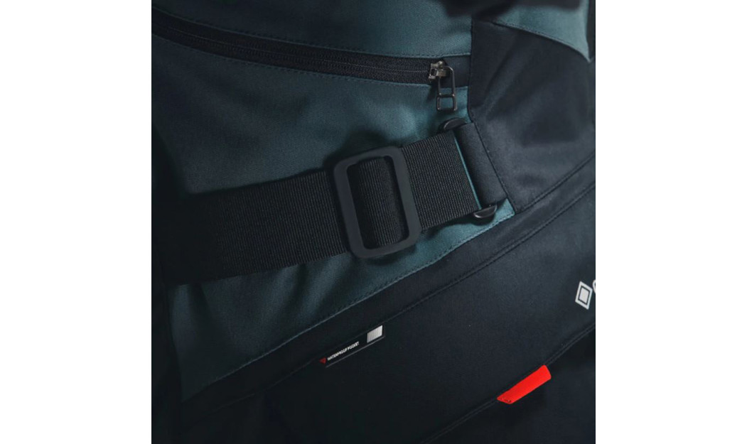 DAINESE CARVE MASTER 3 GORE-TEX® ΜΠΟΥΦΑΝ ΜΗΧΑΝΗΣ EBONY/BLACK/LAVA RED 1593999