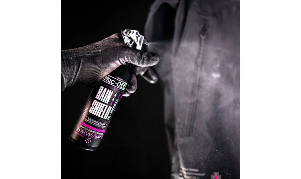 MUC-OFF RAIN SHIELD RE-POOFER ΑΔΙΑΒΡΟΧΟΠΟΙΗΤΙΚΟ ΣΠΡΕΙ 250ML 
