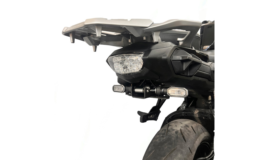 GREF INNOVATION ΣΠΑΣΤΗ ΒΑΣΗ ΠΙΝΑΚΙΔΑΣ ΓΙΑ SUZUKI GSX-S 1000GT 2024+ / GSX-S 1000GX 2024+ 