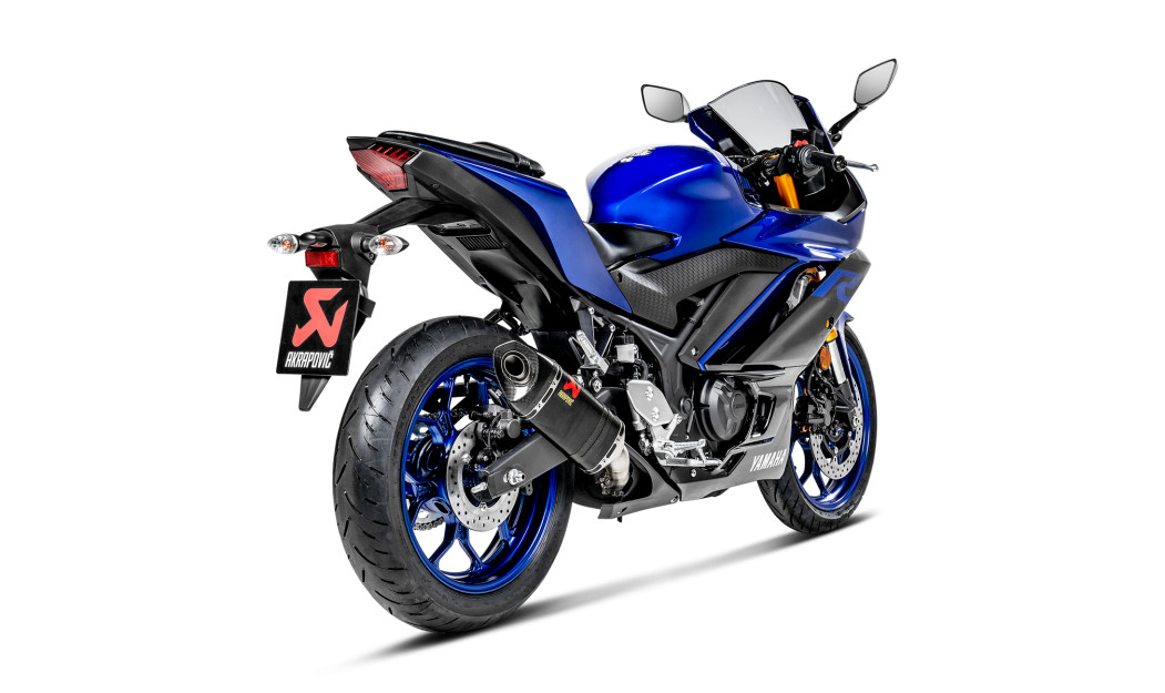 AKRAPOVIC ΕΞΑΤΜΙΣΗ YAMAHA MT-03 / YZF R3 / YZF R25 CARBON