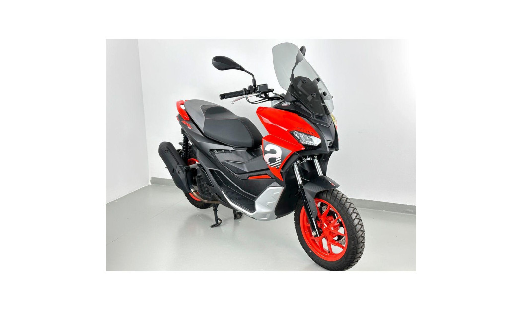 ΖΕΛΑΤΙΝΑ WRS APRILIA SR GT 125 / 200 22-23