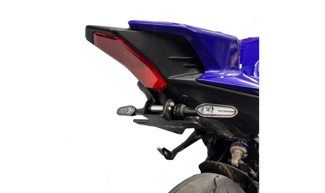 GREF INNOVATION ΣΠΑΣΤΗ ΒΑΣΗ ΠΙΝΑΚΙΔΑΣ ΓΙΑ YAMAHA R9 2025
